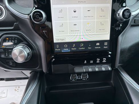 Used 2023 RAM 1500 Laramie image 16