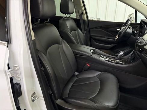 Used 2020 Buick Envision Essence FWD image 23