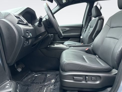 Used 2023 Honda Passport EX-L image 11