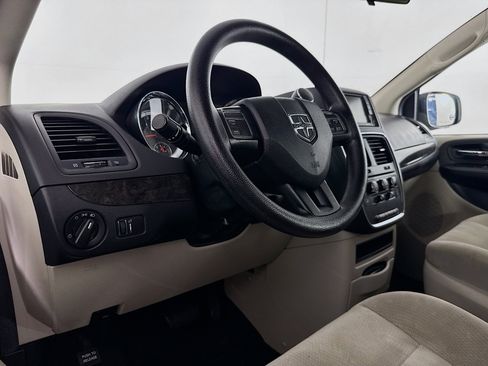 Used 2017 Dodge Grand Caravan SE w/ Power Window Group FWD image 20