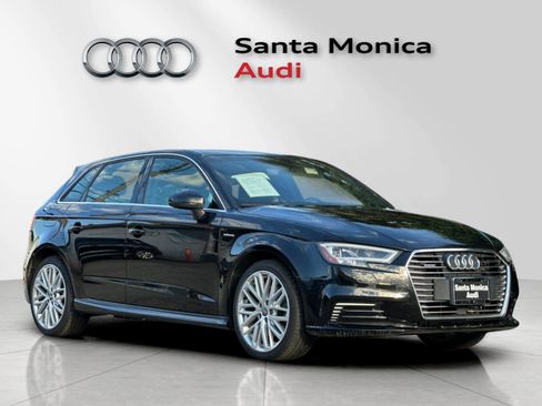 Used 2018 Audi A3 e-tron Premium Plus w/ Technology Package image 9