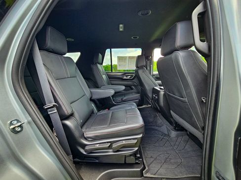 Used 2024 Chevrolet Tahoe RST w/ Luxury Package AWD/4WD image 38