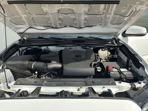 Used 2023 Toyota Tacoma TRD Off-Road image 35