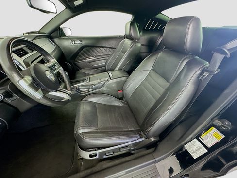 Used 2012 Ford Mustang Premium RWD image 13