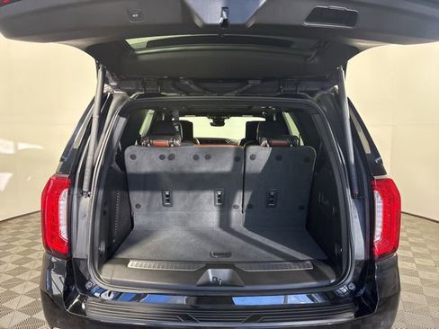 Used 2023 GMC Yukon Denali Ultimate image 9