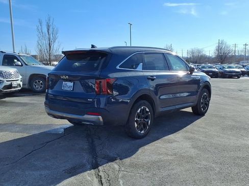 New 2026 Kia Sorento S AWD/4WD image 2