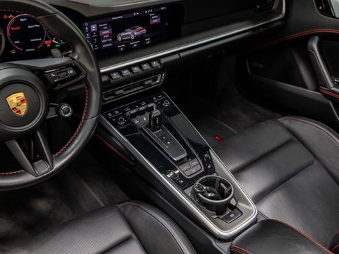Used 2020 Porsche 911 Carrera S RWD image 38