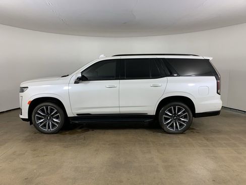 Used 2021 Cadillac Escalade Sport w/ Driver Assist Tech Package image 21