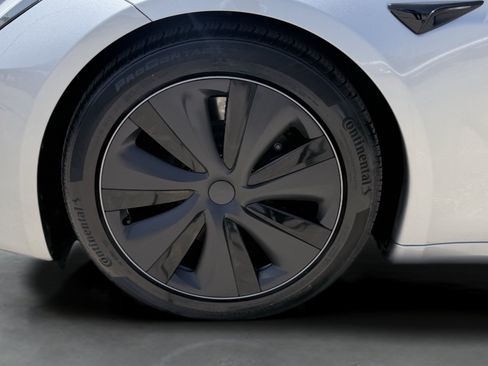 Used 2025 Tesla Model S AWD/4WD image 16