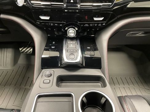 Used 2025 Acura MDX A-Spec AWD/4WD image 9