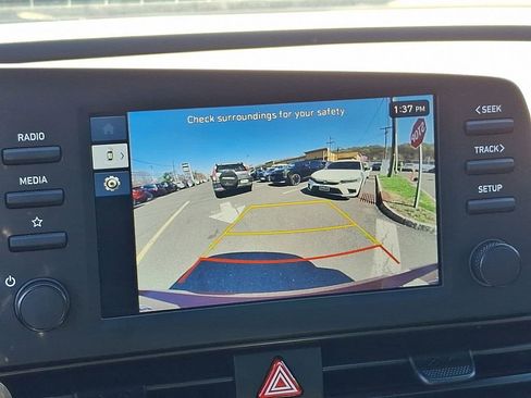 Used 2025 Hyundai Elantra Sport w/ Cargo Package image 18