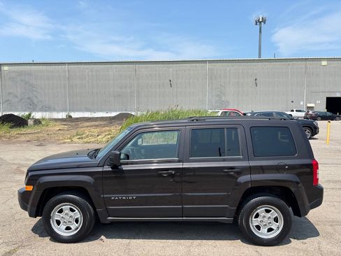 Used 2014 Jeep Patriot Sport w/ Power Value Group AWD/4WD image 6