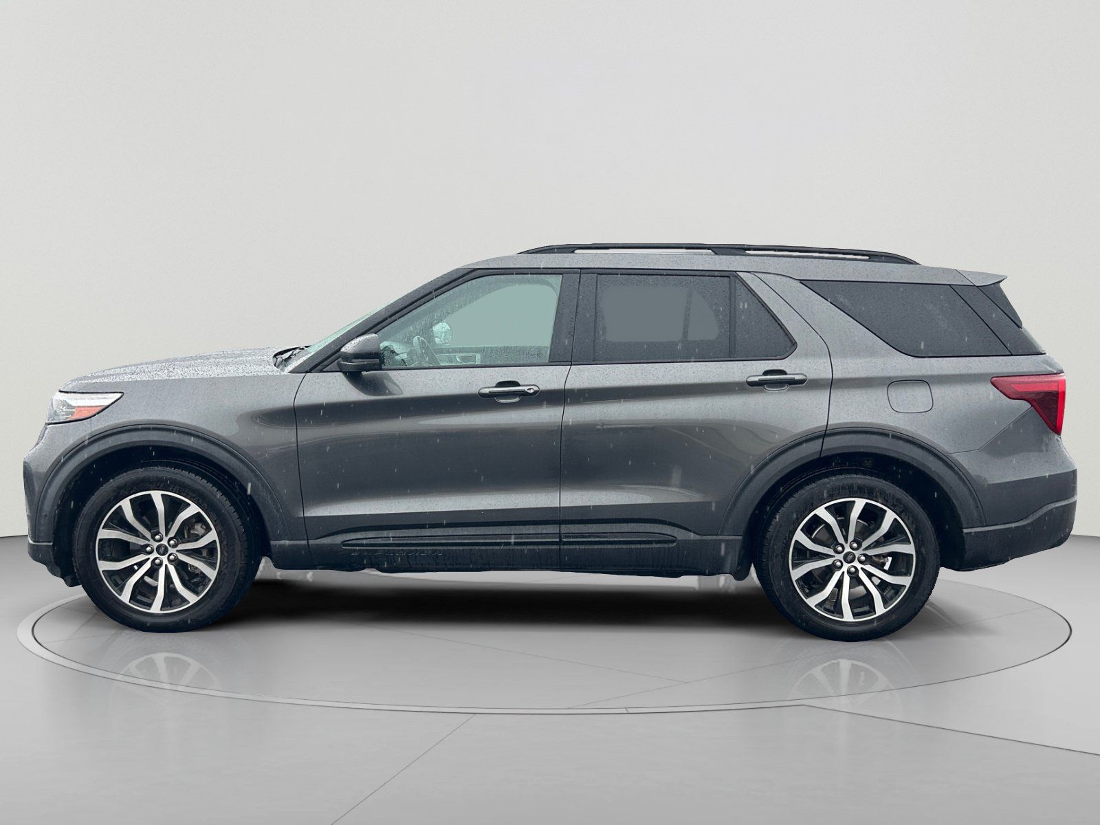 Used 2020 Ford Explorer ST AWD/4WD image 2