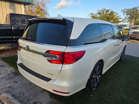 Used 2018 Honda Odyssey Elite image 7