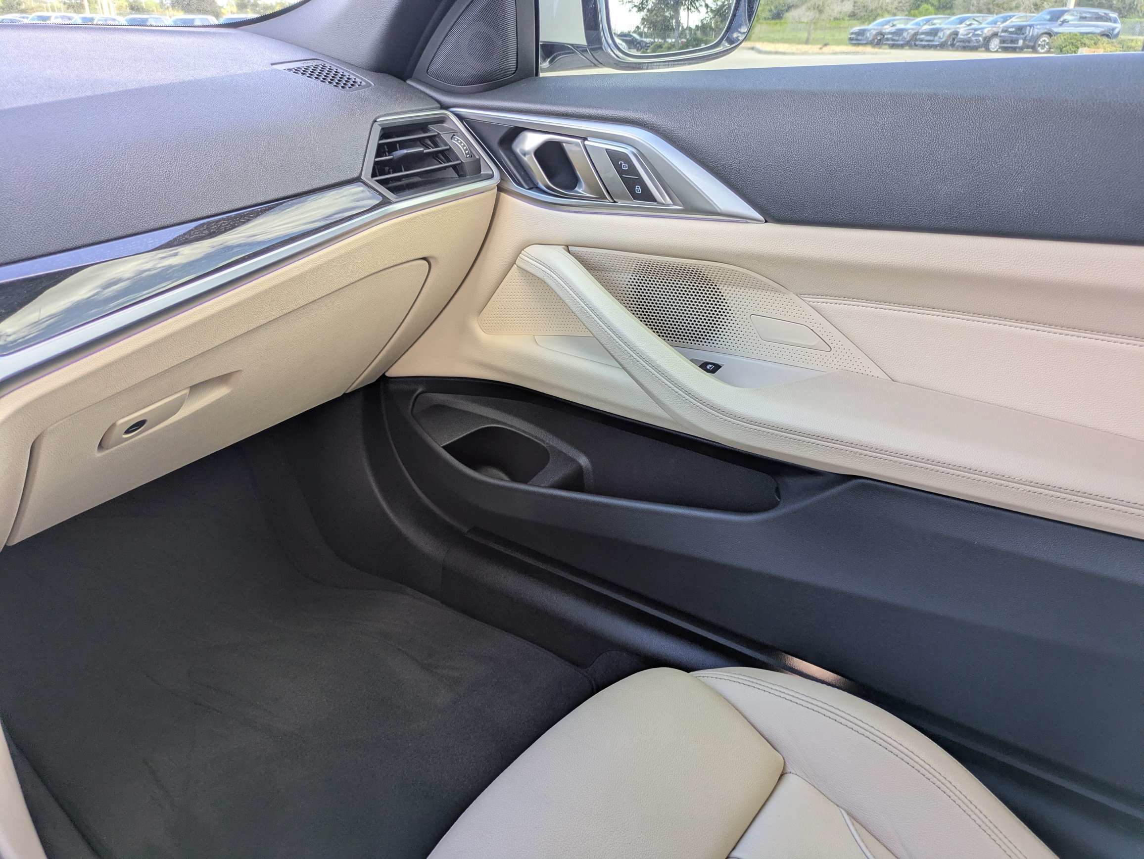 Used 2021 BMW 430i Convertible w/ Convenience Package RWD image 16