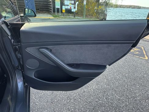 Used 2021 Tesla Model 3 Long Range image 15