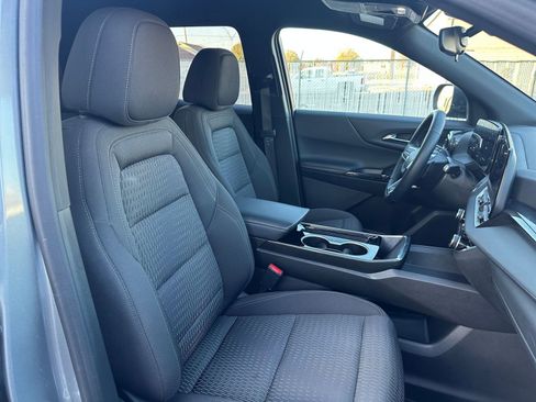 Used 2025 Chevrolet Equinox LT image 35