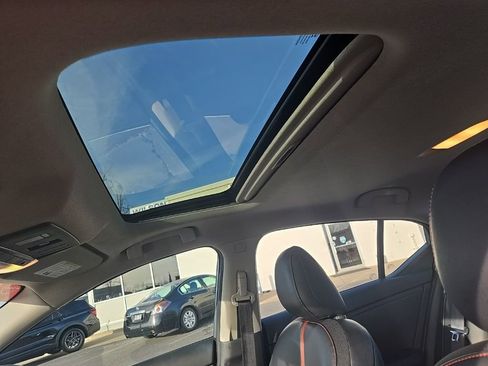 Used 2024 Nissan Sentra SR w/ SR Premium Package image 24