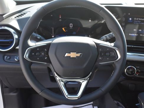 New 2026 Chevrolet Trax LT w/ Driver Confidence Package image 19