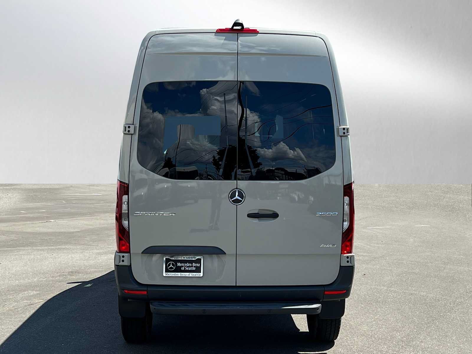 Used 2026 Mercedes-Benz Sprinter 2500 image 4