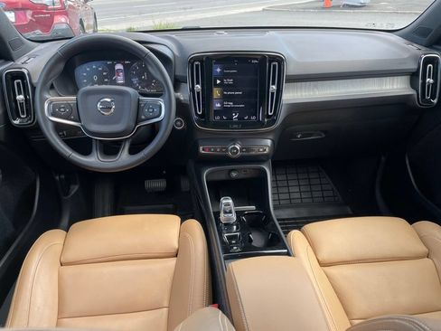 Used 2020 Volvo XC40 T5 Inscription AWD/4WD image 10