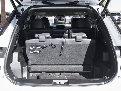 Used 2024 Mitsubishi Outlander Ralliart image 22