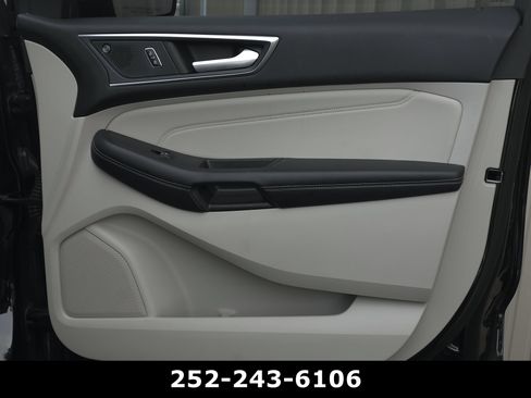 Used 2024 Ford Edge Titanium AWD/4WD image 39