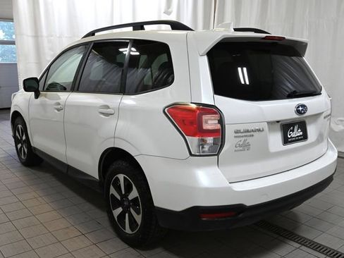 Used 2017 Subaru Forester 2.5i Premium w/ All-Weather Package AWD/4WD image 11