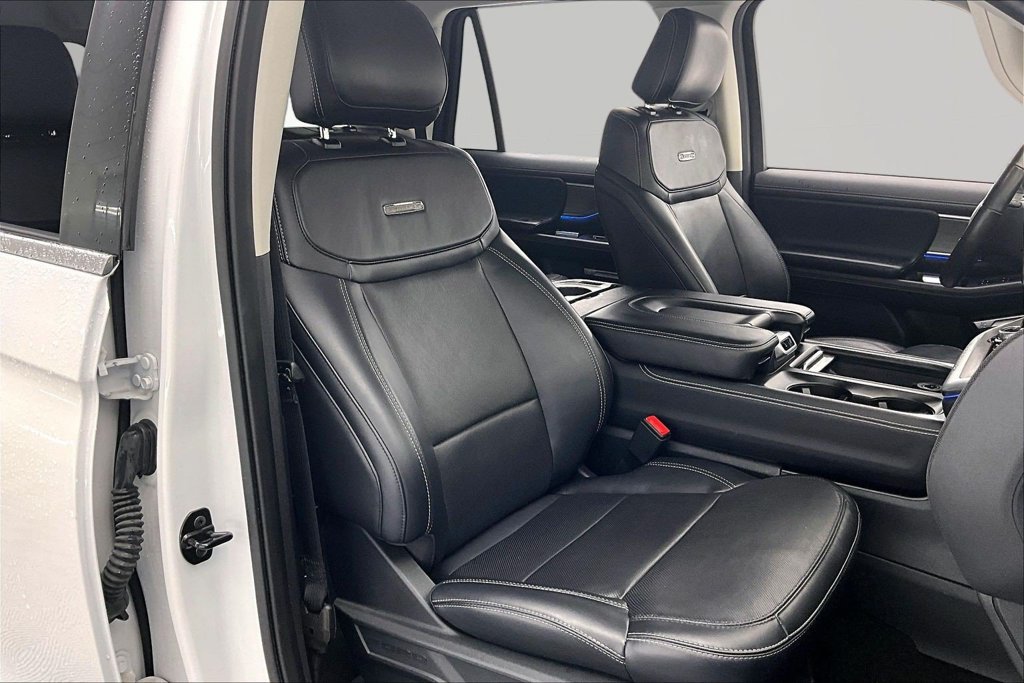 Certified 2025 Ford Expedition Max Platinum AWD/4WD image 7