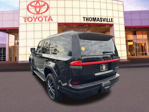 Used 2026 Lexus GX 550 w/ Accessory Package (2T) AWD/4WD image 7