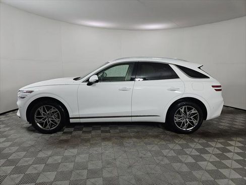 Used 2023 Genesis GV70 2.5T w/ Advanced Package AWD/4WD image 4
