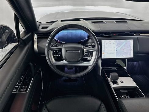 Used 2025 Land Rover Range Rover SE AWD/4WD image 23
