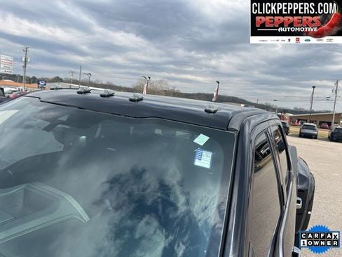 Used 2022 Ford F450 Platinum w/ FX4 Off-Road Package image 12