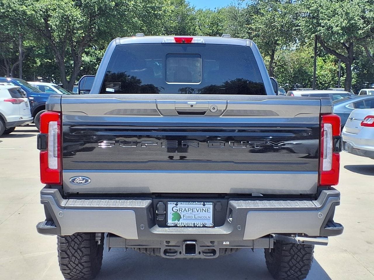 New 2026 Ford F250 Platinum w/ Tremor Off-Road Package AWD/4WD image 5