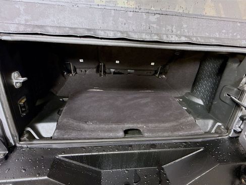 Used 2018 Jeep Wrangler Unlimited Sahara w/ Connectivity Group image 24