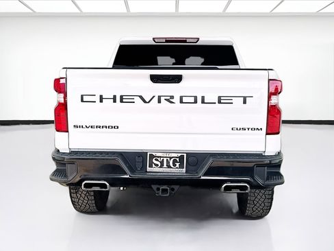 Used 2024 Chevrolet Silverado 1500 Custom Trail Boss w/ LPO, Dark Essentials Package AWD/4WD image 5