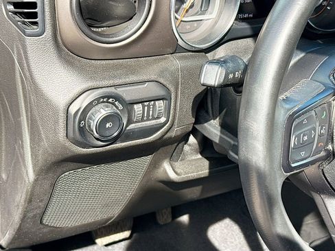 Used 2019 Jeep Wrangler Sport S image 11
