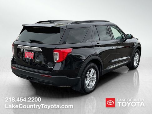 Used 2024 Ford Explorer XLT w/ Class IV Trailer Tow Package AWD/4WD image 5
