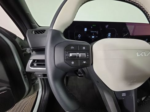 Used 2025 Kia K4 GT-Line w/ GT-Line Premium Package FWD image 28