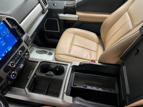 Used 2022 Ford F350 Lariat w/ Lariat Value Package image 37