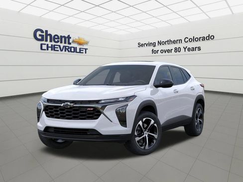 New 2026 Chevrolet Trax RS w/ Sunroof Package FWD image 6