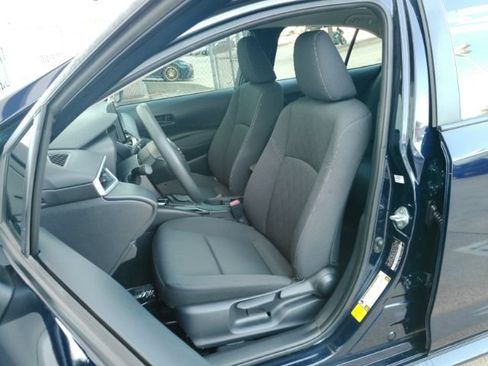 Used 2025 Toyota Corolla LE FWD image 15