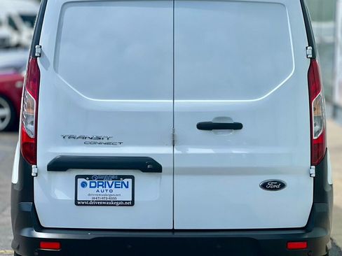Used 2022 Ford Transit Connect XL image 4