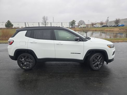 New 2026 Jeep Compass Limited image 17