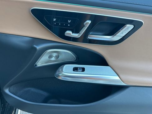 Used 2025 Mercedes-Benz E 350 Sedan image 18