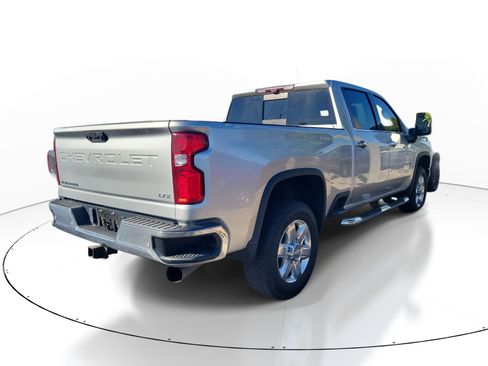 Used 2021 Chevrolet Silverado 2500 LTZ w/ LTZ Plus Package AWD/4WD image 7