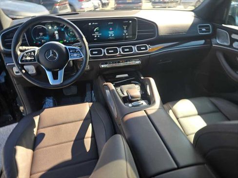 Used 2022 Mercedes-Benz GLS 450 4MATIC image 23