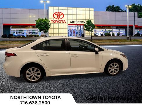 Used 2024 Toyota Corolla LE FWD image 13