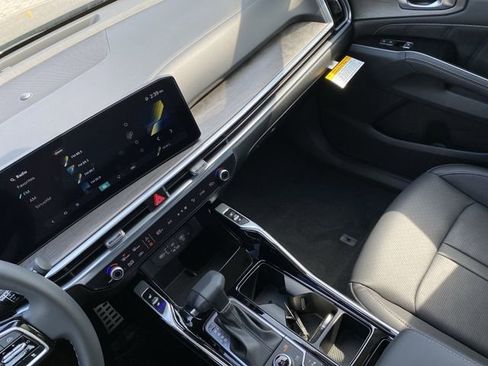 New 2025 Kia Sorento SX image 24