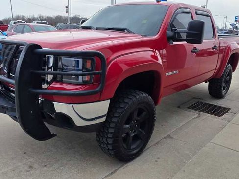 Used 2011 GMC Sierra 1500 SLE w/ Power Tech Package image 4